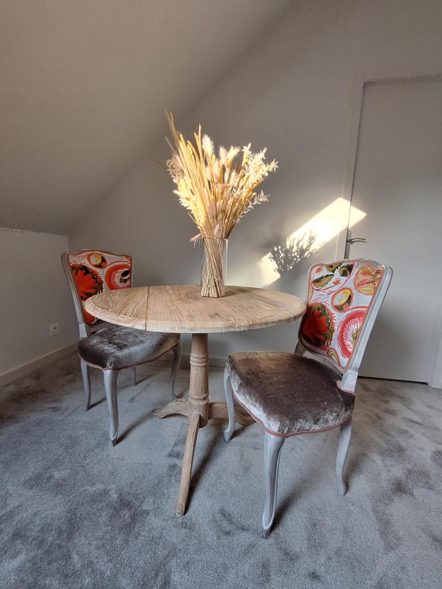 La Chambre Mademoiselle Causeuse Malville Экстерьер фото